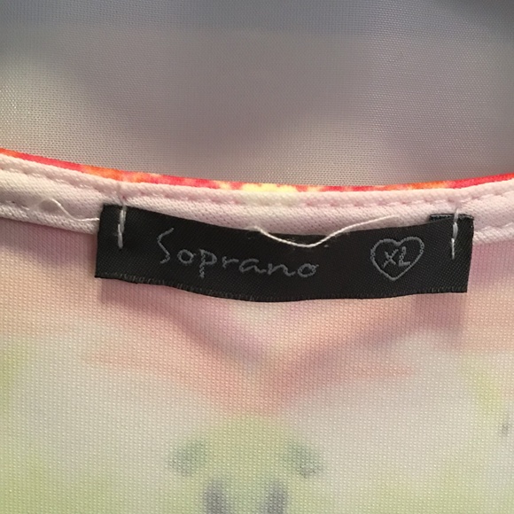 🎸Gorgeous bright summer dress. - Picture 3 of 3